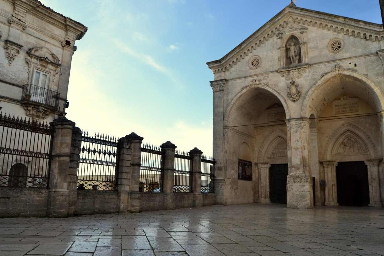 Casa Mordo Apartment Monte SantʼAngelo Екстериор снимка